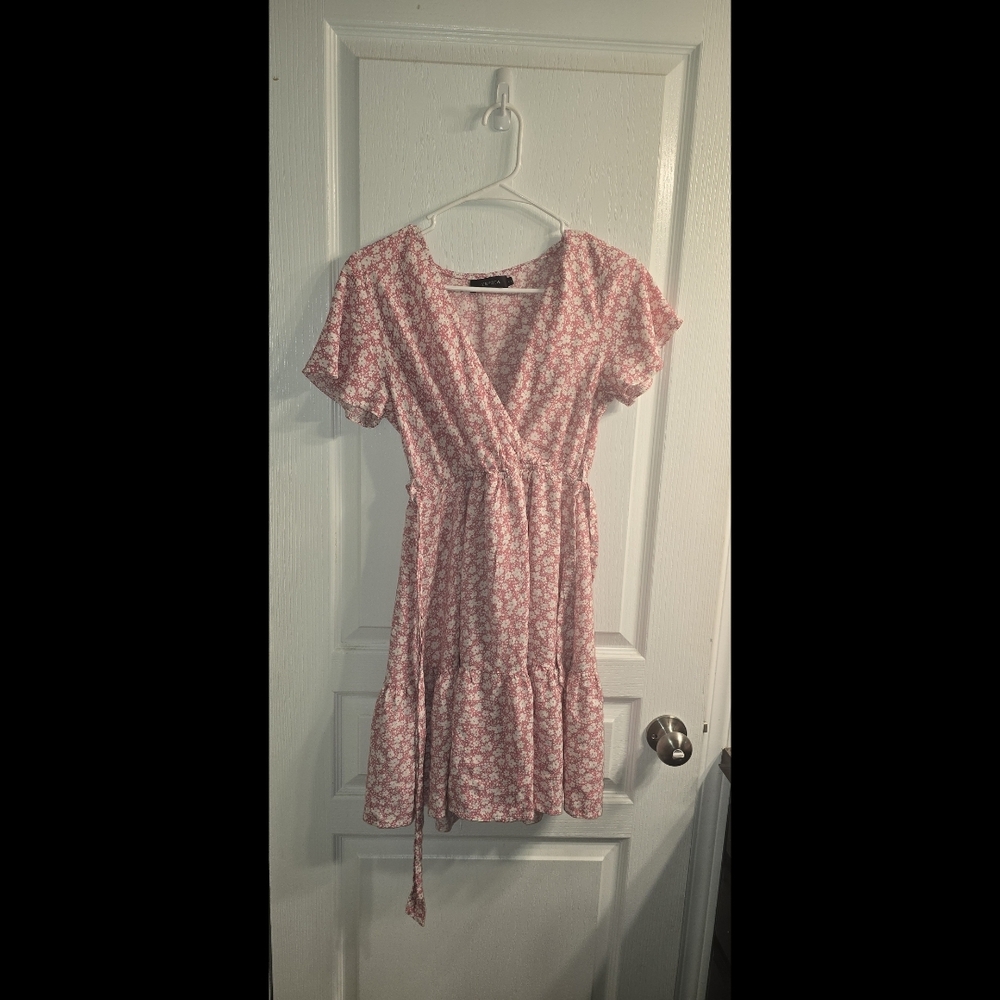 Chic Pink Floral Mini Dress